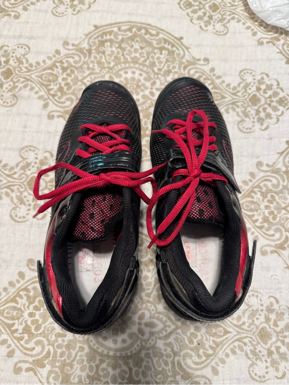 Babolat ProPulse Lady 3 Women’s Black Athletic Sneakers with Red Accents